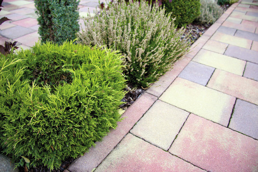 Chodníkový obrubník zahradní, výška 250 mm