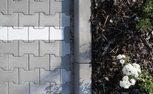 Betonový silniční obrubník, šířka 100 mm