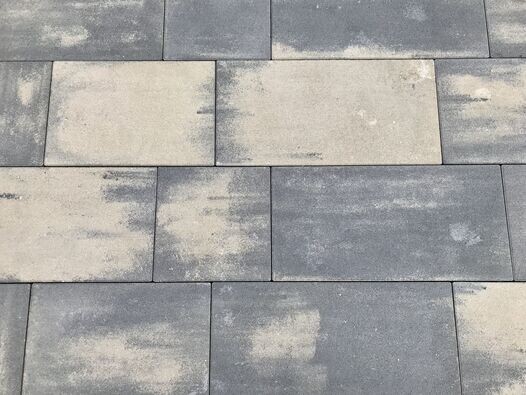 Betonová dlažba Fontána