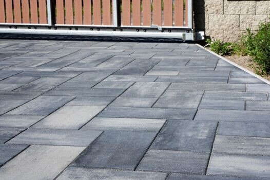 Betonová dlažba Fontána