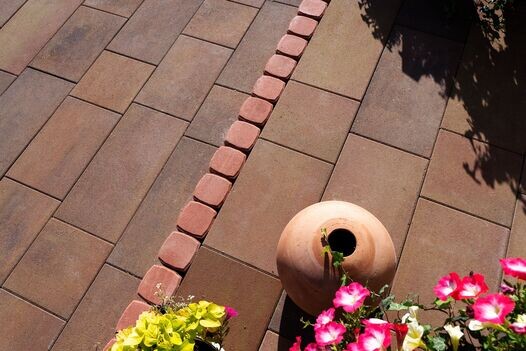 Betonová dlažba Fontána